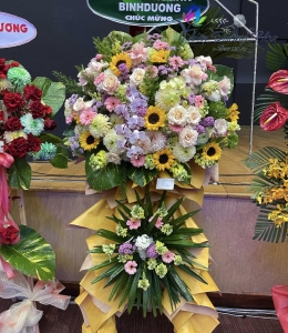 Lẵng hoa chúc mừng 02