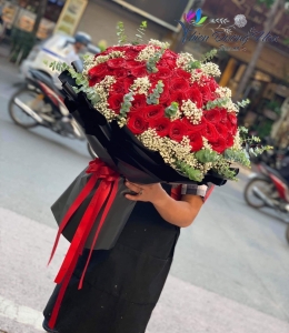 99 đóa hoa hồng T019