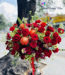 Bình hoa chúc mừng Vip- Red Mood