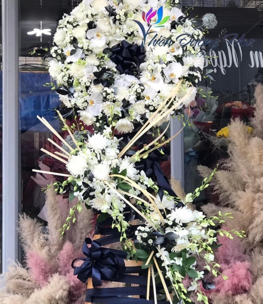 Hoa chia buồn- Ngày cuối thu chiều