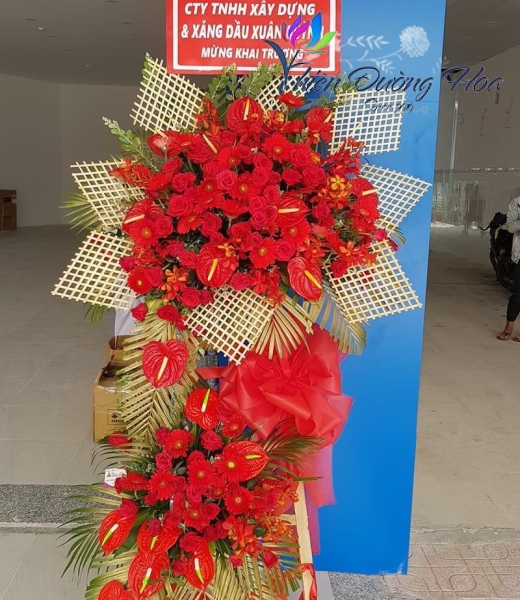 Hoa Chúc Mừng -  T18