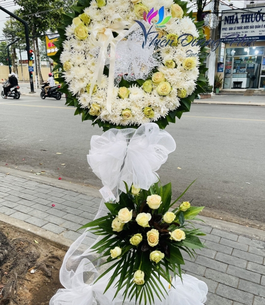 Hoa chia buồn - HV11